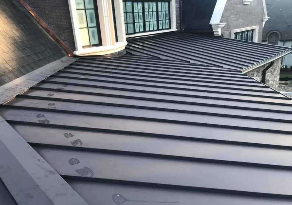 Metal Roofing Contractor Installs Roofs in Charlotte and Indian Land SC